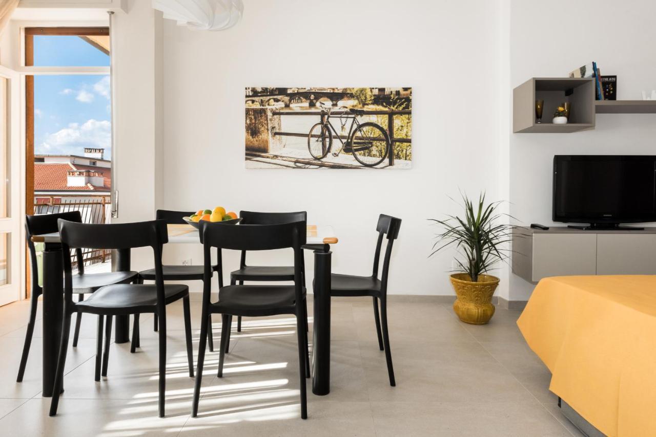 Civico40 Luminoso Appartamento Con Balconi E Garage Privato Verona Eksteriør bilde